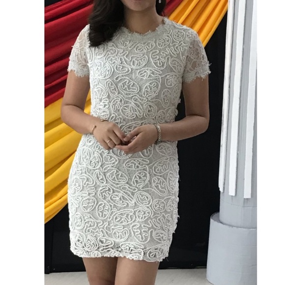 ZARA lace embroidered short white/ivory dress Size Small - Picture 1 of 8